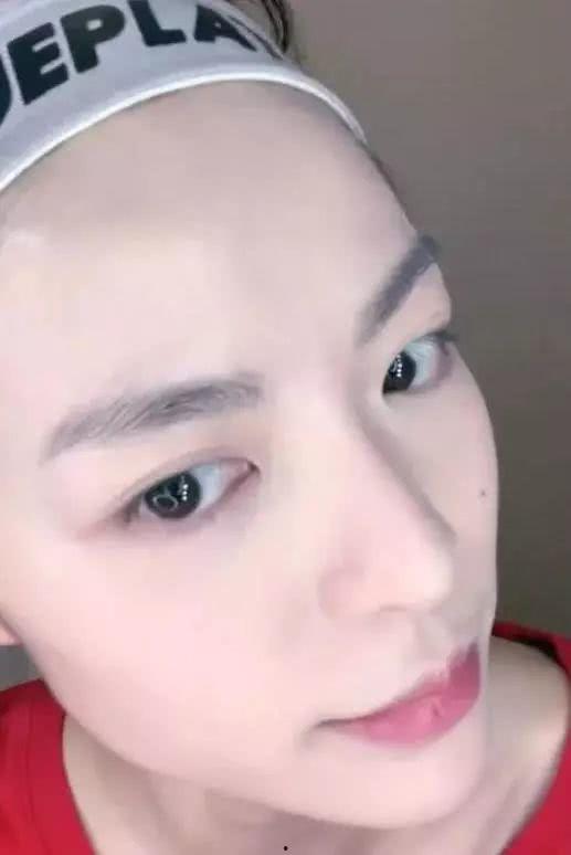 女明星网红化妆图,网红女明星化妆前后对比揭秘