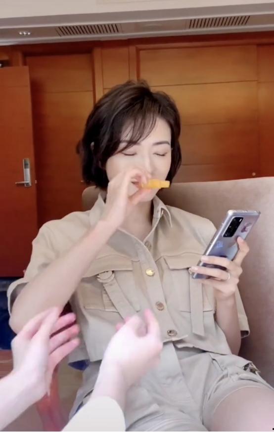 万茜 吃瓜爆料是真的吗,真相还是谣言？